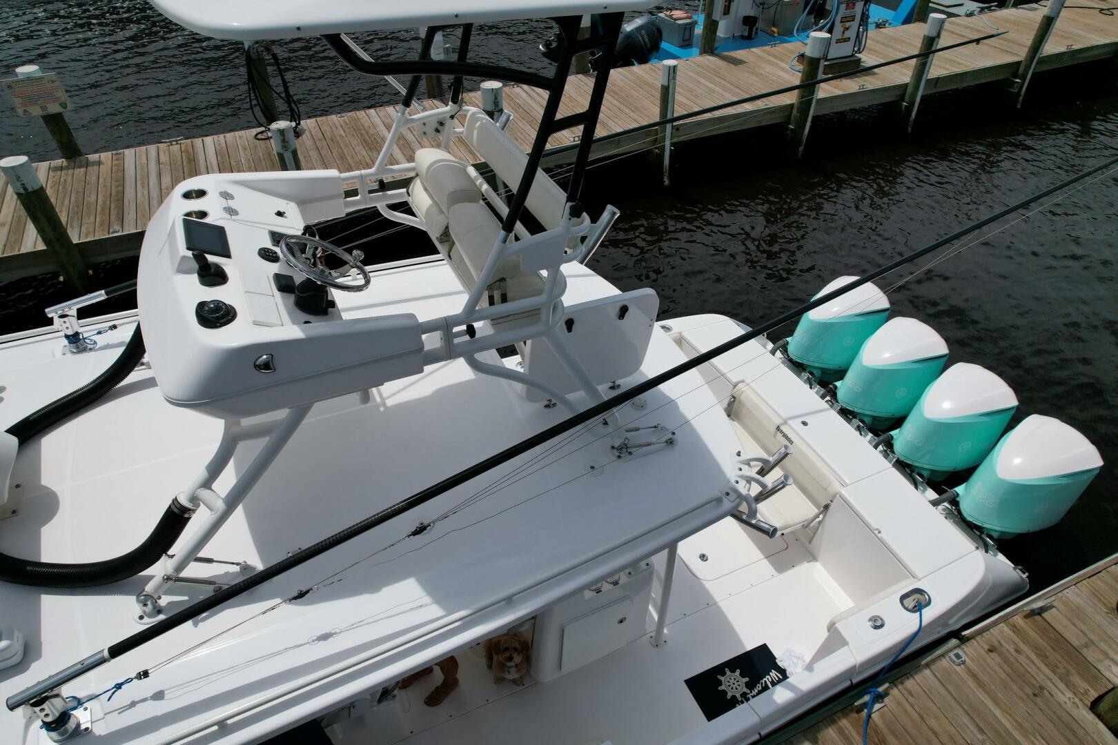 2017 43′ Everglades 435 Center Console