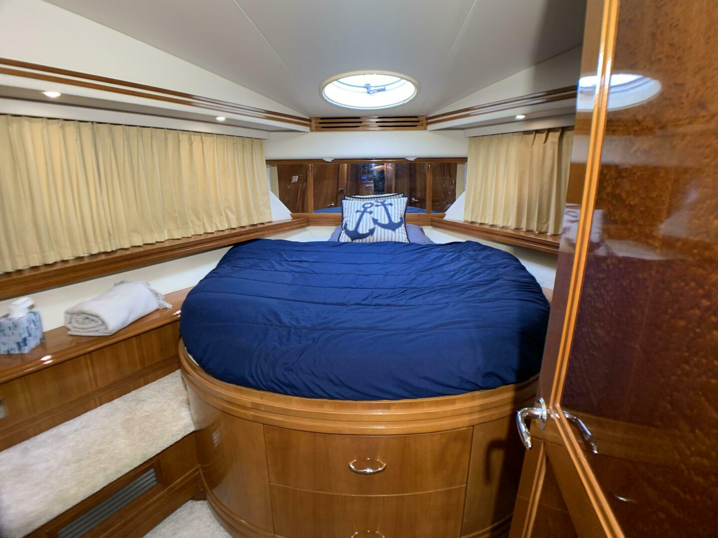 2006 56′ Carver 56 Voyager