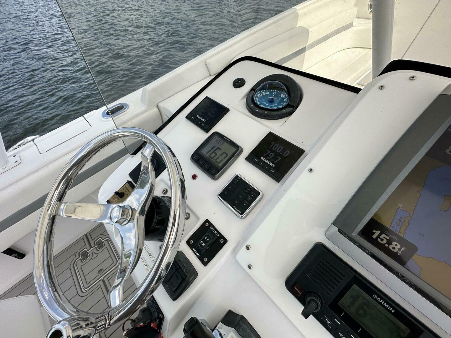 2003 32′ Intrepid 323 Cuddy