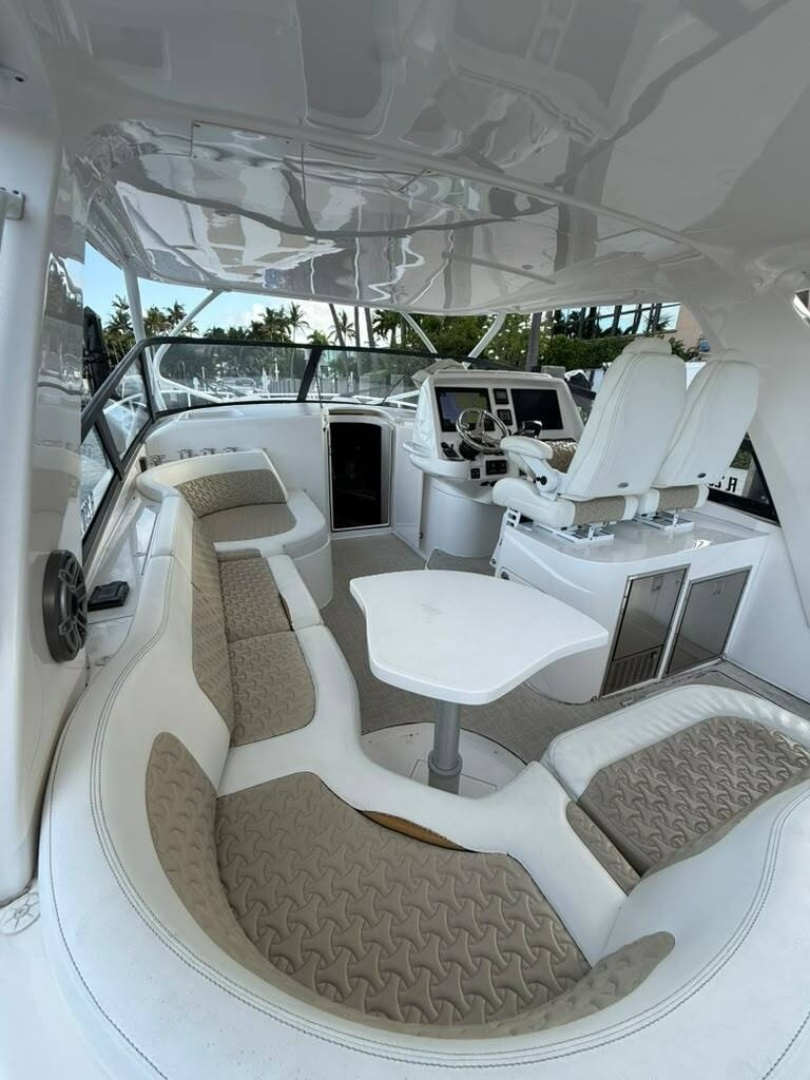2021 47′ Intrepid 477 Evolution