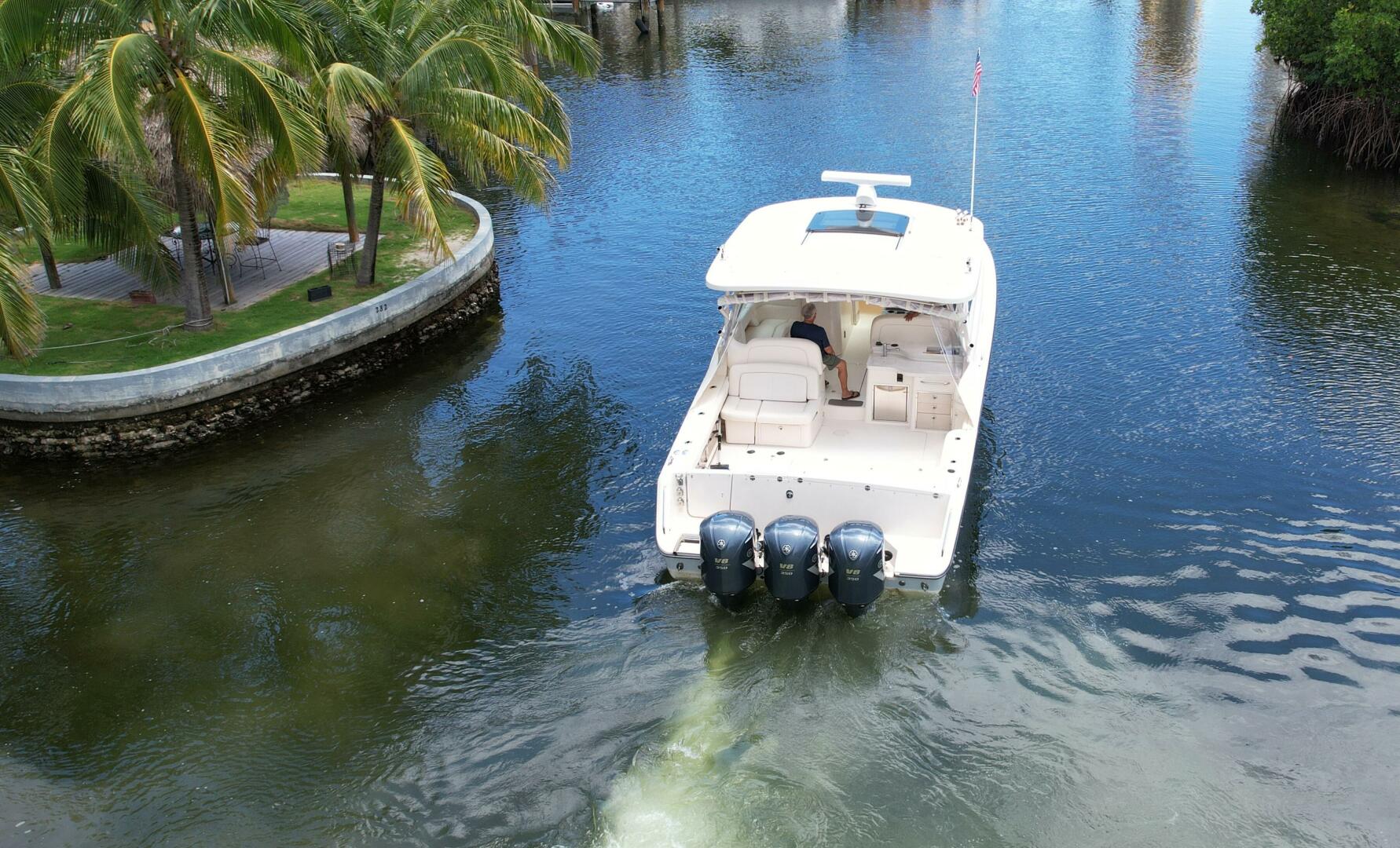 2017 37′ Grady-White Freedom 375