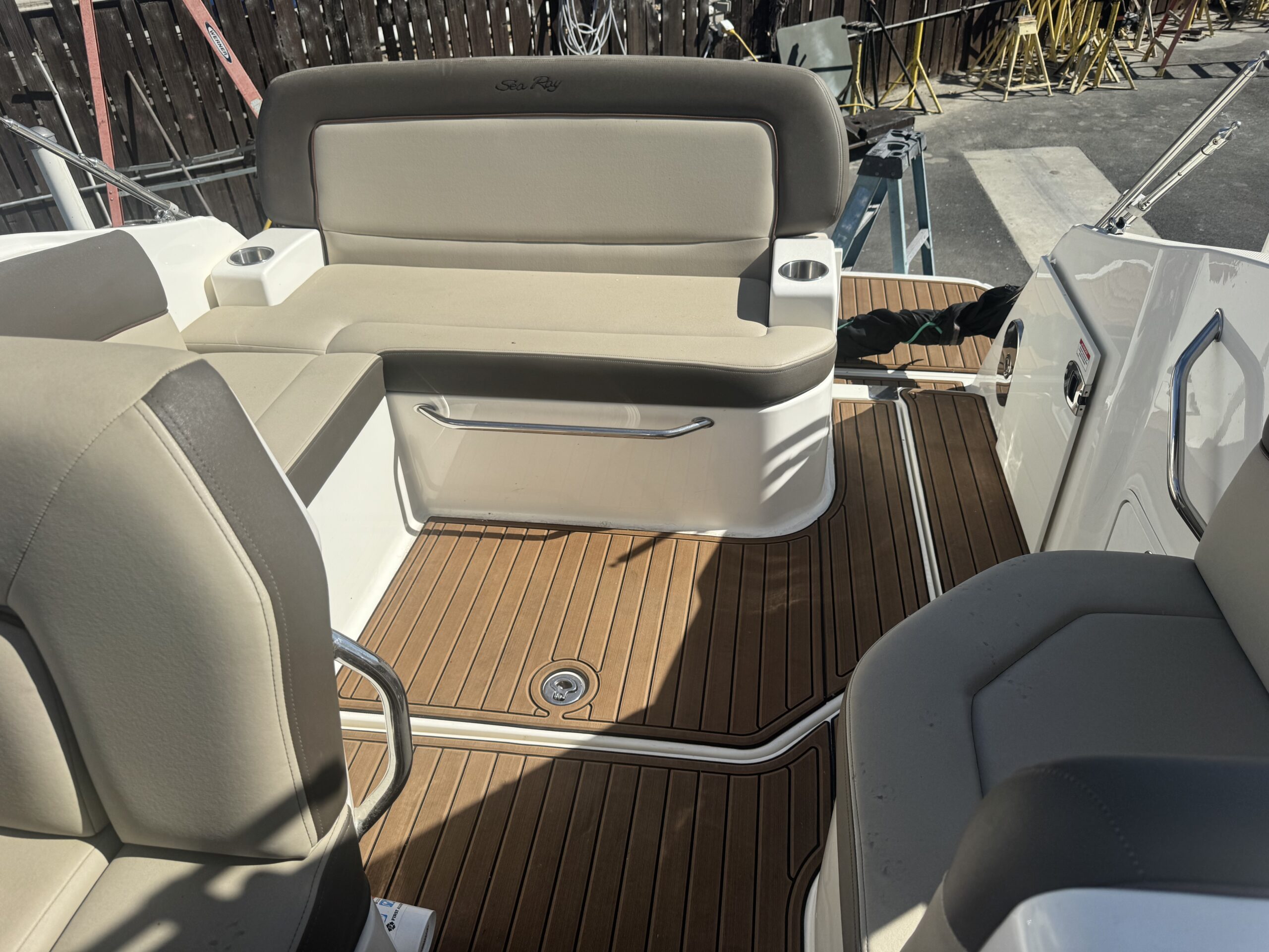 2014 Sea Ray 260 Express