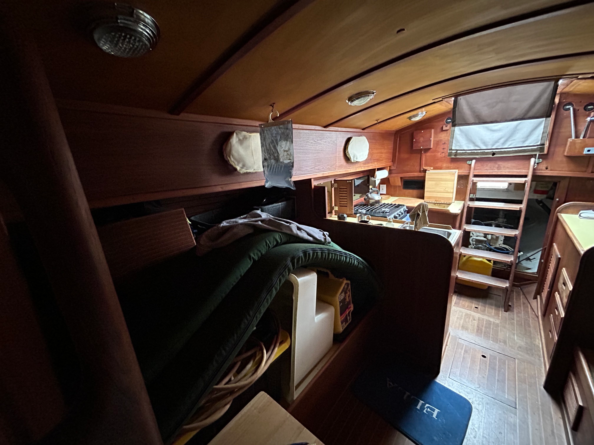 1977 38′ Alajuela 38 Cutter