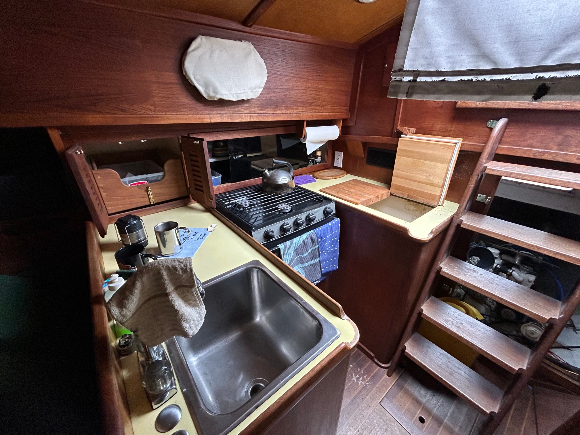 1977 38′ Alajuela 38 Cutter