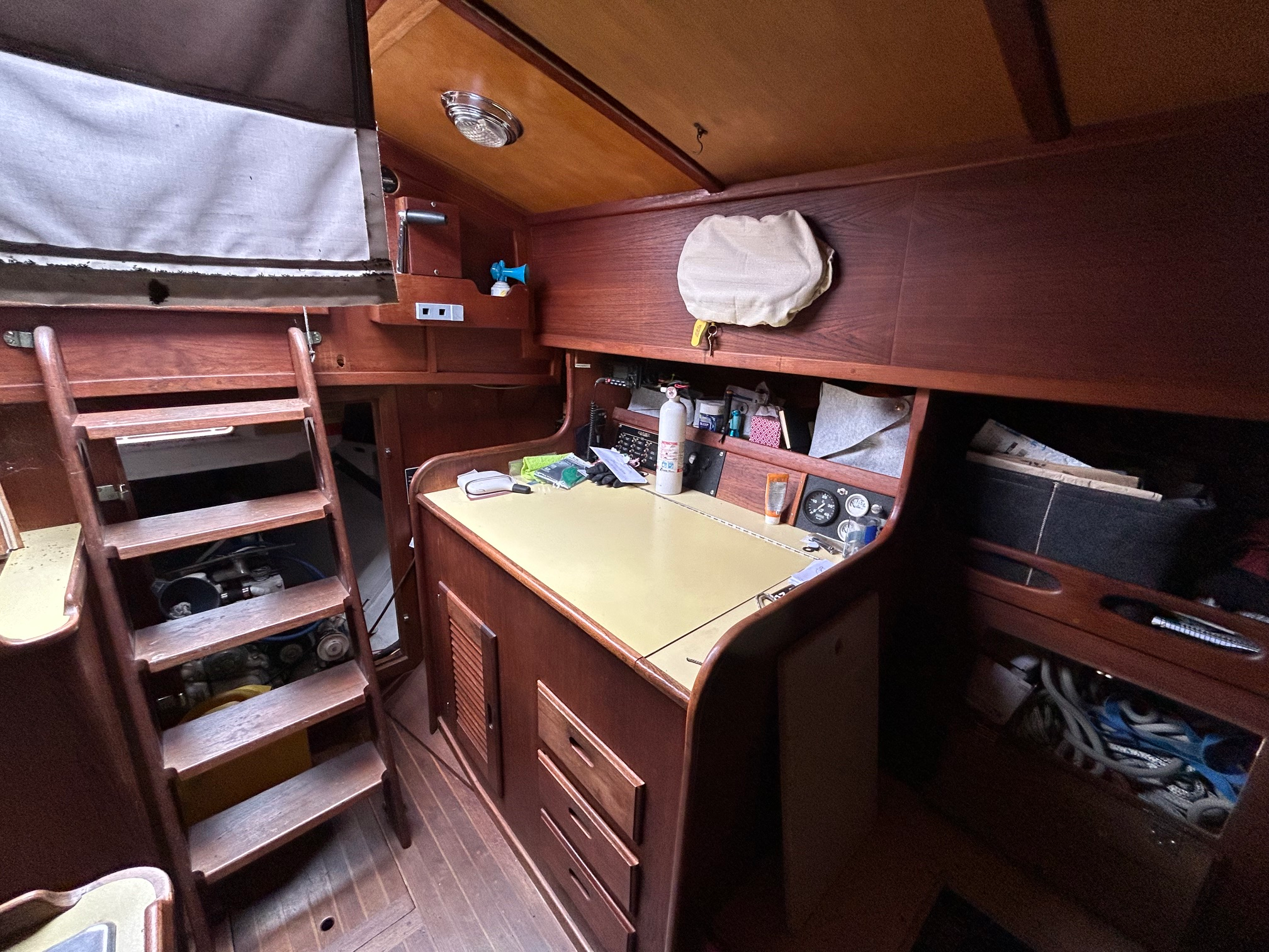 1977 38′ Alajuela 38 Cutter