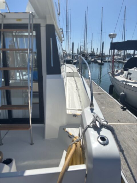2016 37′ Jeanneau 37F Velasco