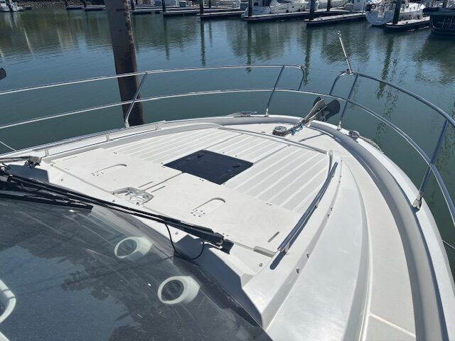 2016 37′ Jeanneau 37F Velasco