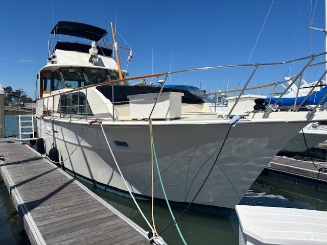 1978 43′ Hatteras Double Cabin Motor Yacht