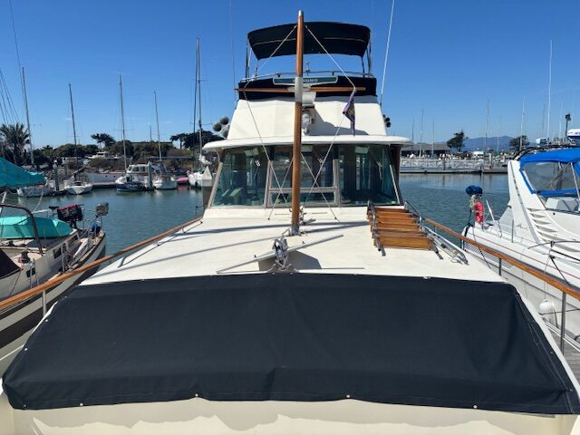 1978 43′ Hatteras Double Cabin Motor Yacht