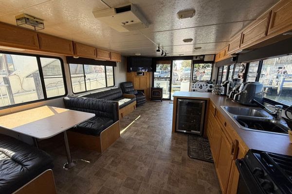 1998 Patio Cruiser 55