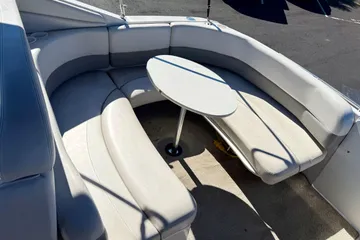 2000 28′ Four Winns 288 Vista