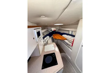2000 28′ Four Winns 288 Vista