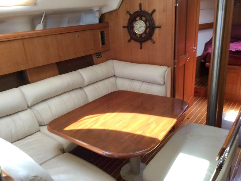 2004 46′ Hunter 466 3-Cabin